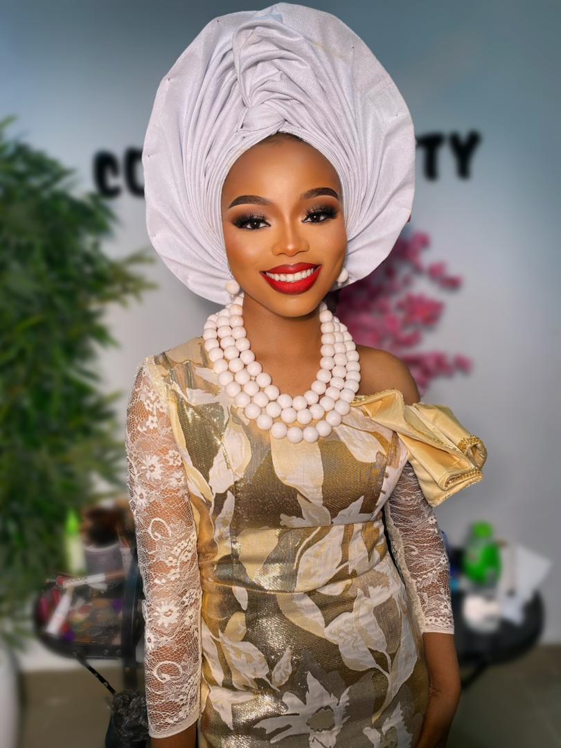 traditional makeup